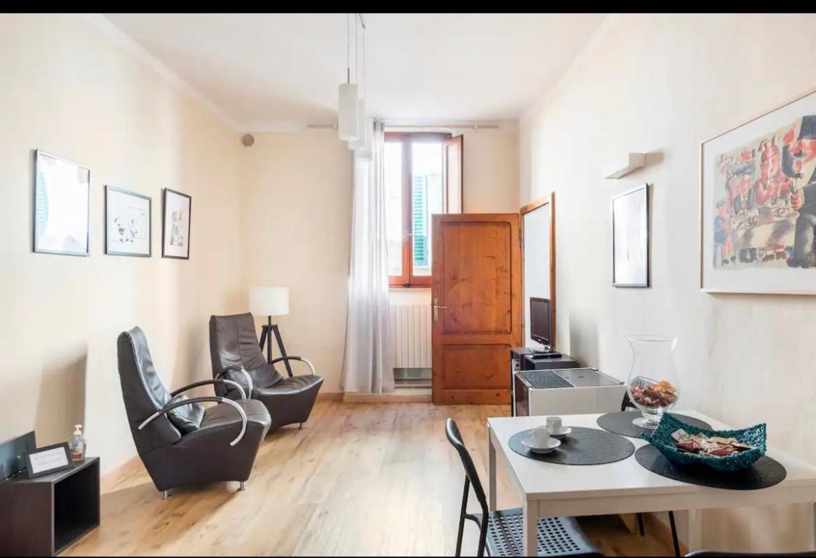 Апартаменты La Casa Nella Piazzetta Читта-ди-Кастелло Экстерьер фото