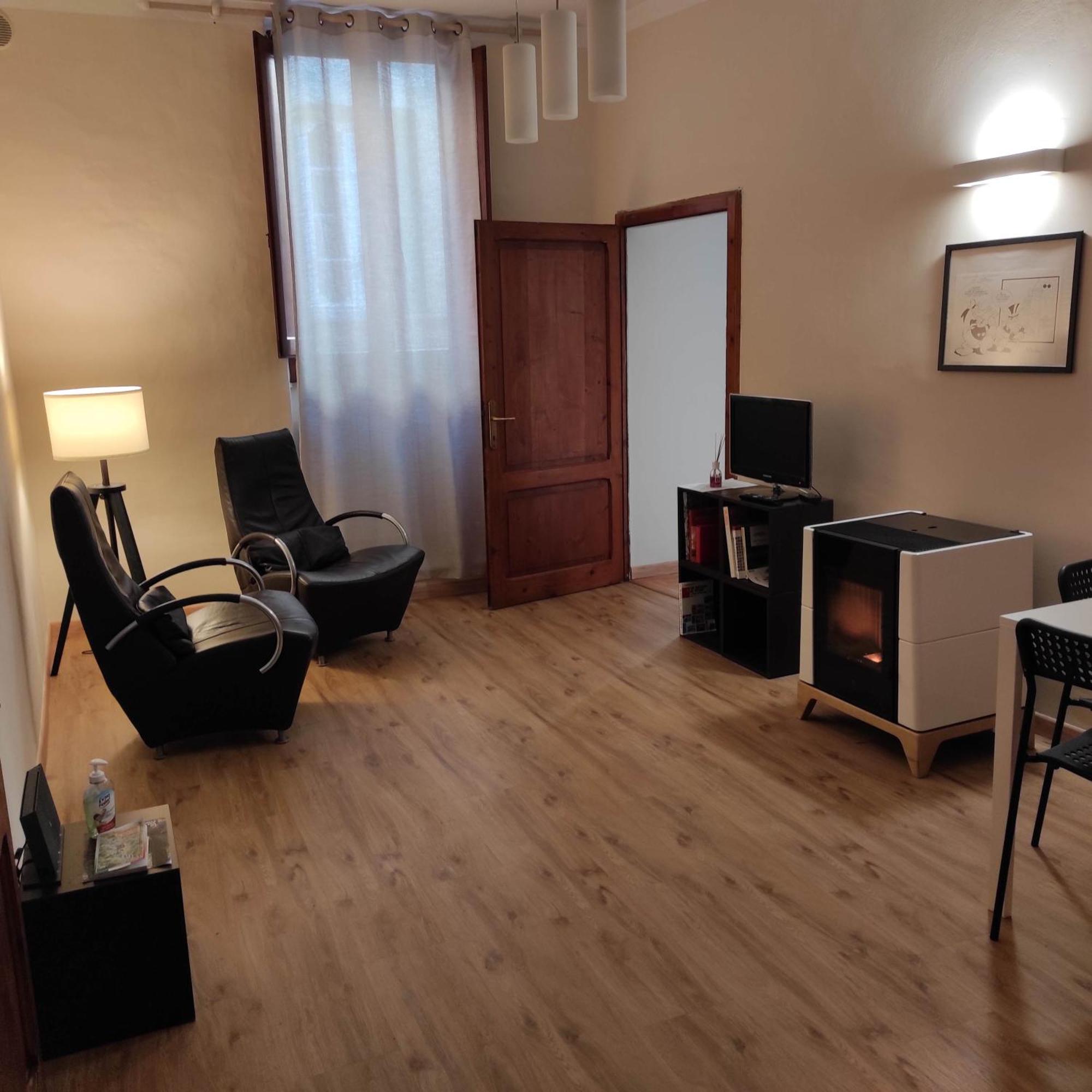 Апартаменты La Casa Nella Piazzetta Читта-ди-Кастелло Номер фото